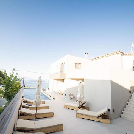 Theros Suites Diminió Kültér fotó