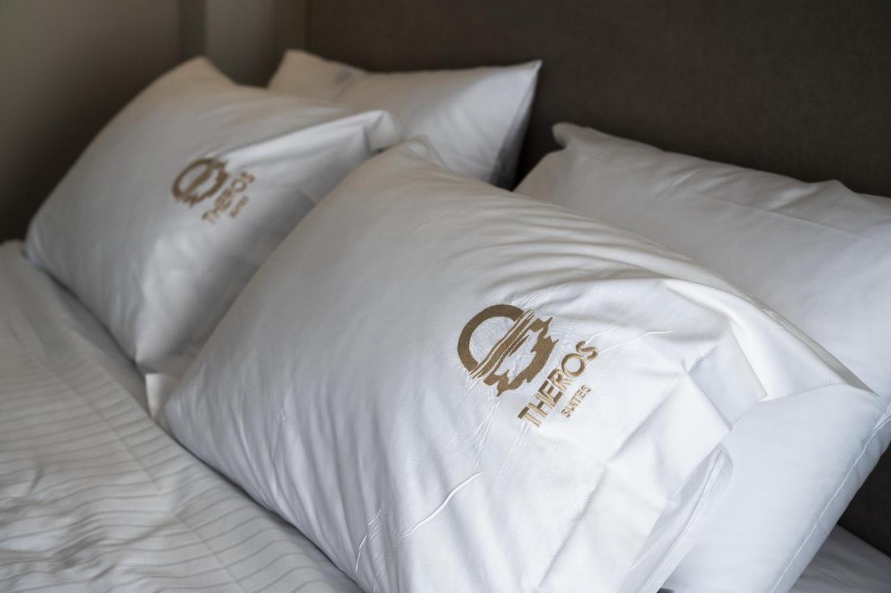 Theros Suites Diminió Kültér fotó