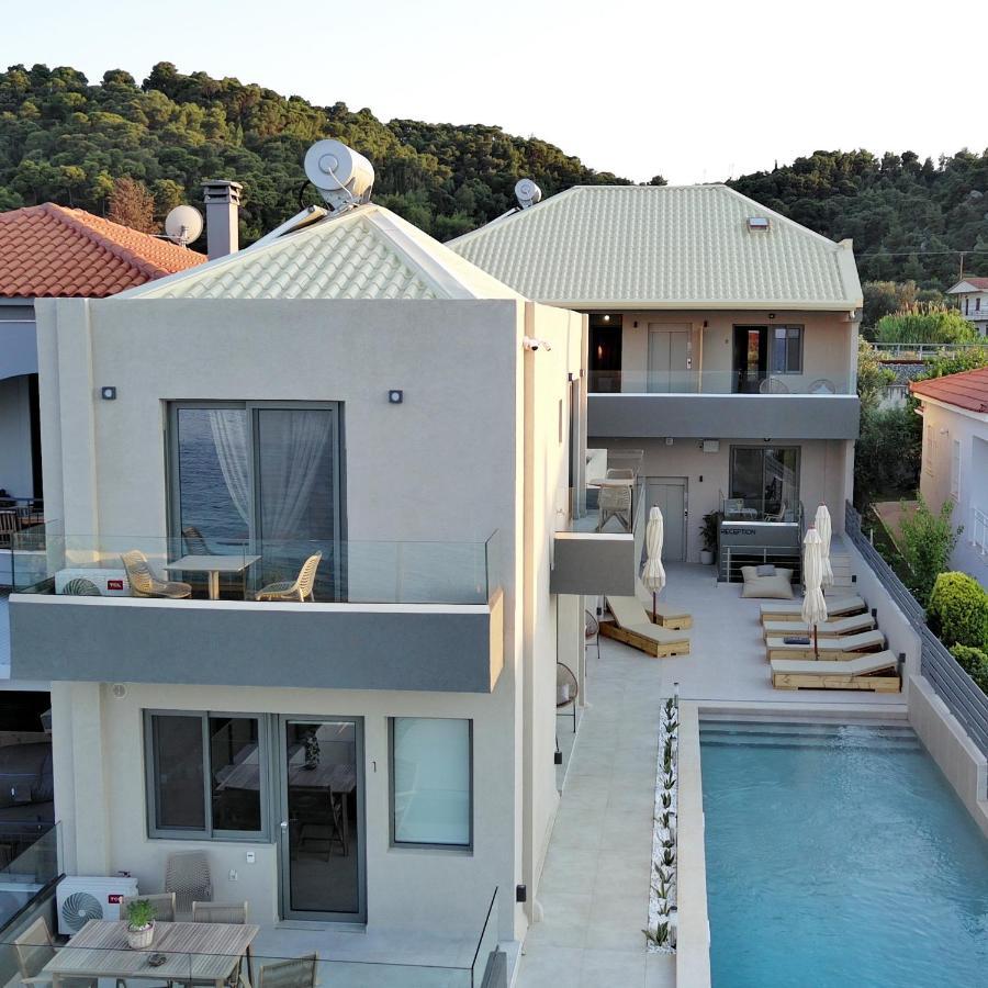 Theros Suites Diminió Kültér fotó