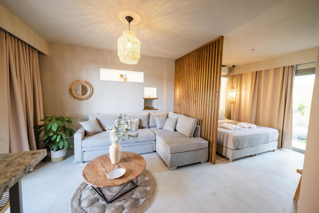 Theros Suites Diminió Kültér fotó
