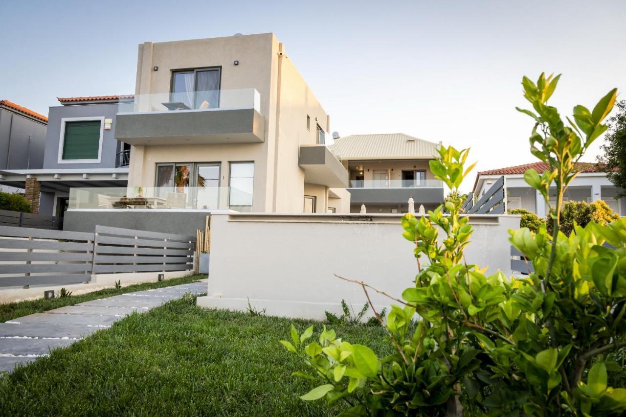 Theros Suites Diminió Kültér fotó