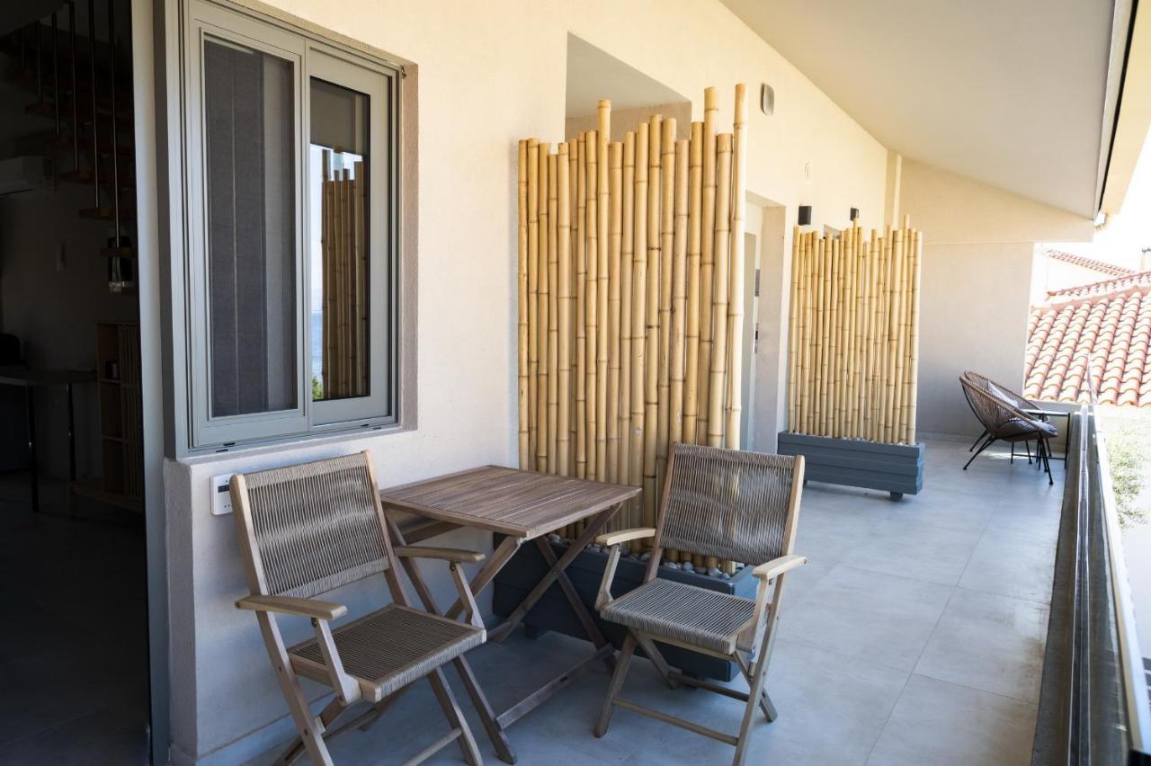 Theros Suites Diminió Kültér fotó