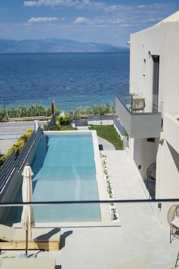 Theros Suites Diminió Kültér fotó