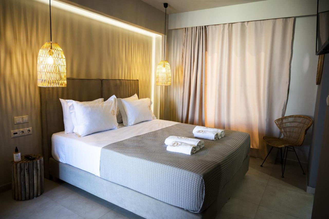 Theros Suites Diminió Kültér fotó